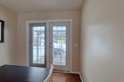 15 Edgeland Mews Nw, Calgary, AB - Indoor Photo Showing Other Room