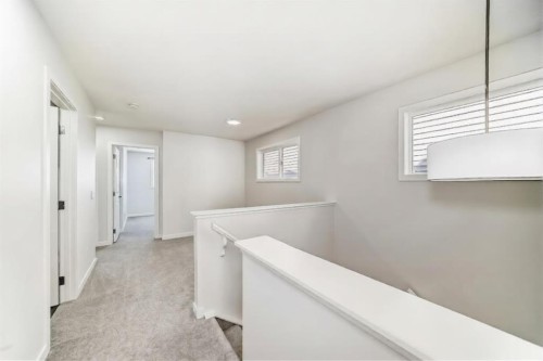 615 Lucas Boulevard Nw, Calgary, AB - Indoor Photo Showing Other Room