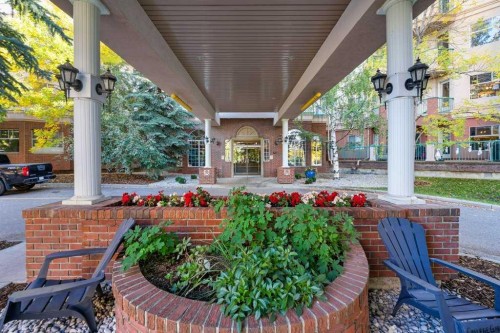 215-200 Lincoln Way Sw, Calgary, AB - Outdoor With Deck Patio Veranda