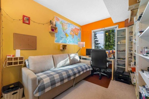 215-200 Lincoln Way Sw, Calgary, AB - Indoor