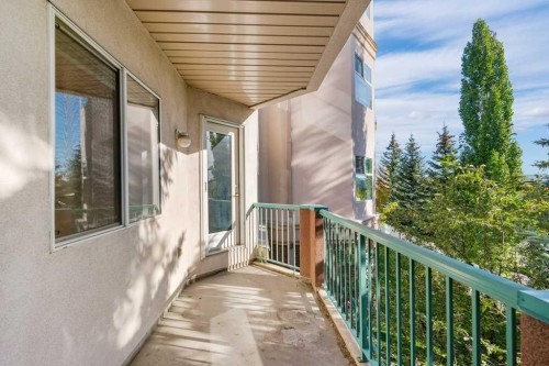 215-200 Lincoln Way Sw, Calgary, AB - Outdoor With Exterior