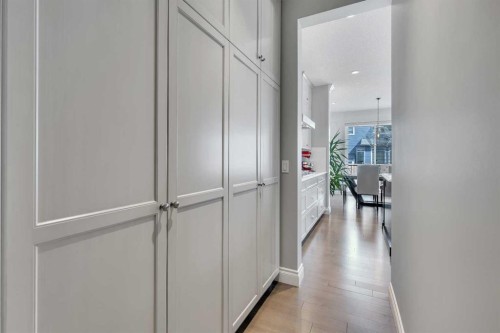 393 Evansborough Way Nw, Calgary, AB - Indoor Photo Showing Other Room