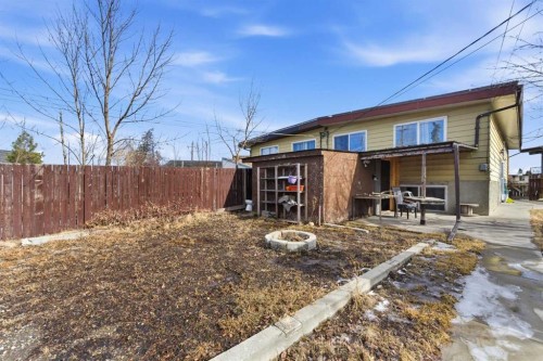 1827 46 Street Se, Calgary, AB - Outdoor