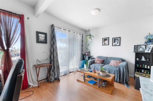 1827 46 Street Se, Calgary, AB - Indoor