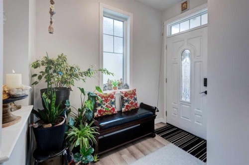 52 Bridlemeadows Common Sw, Calgary, AB - Indoor Photo Showing Other Room