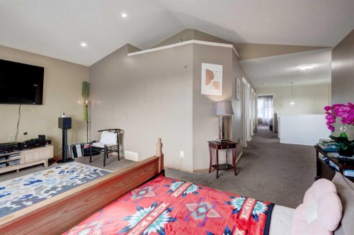 52 Bridlemeadows Common Sw, Calgary, AB - Indoor