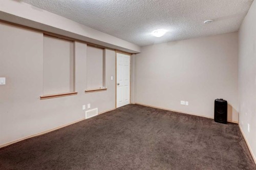 52 Bridlemeadows Common Sw, Calgary, AB - Indoor Photo Showing Other Room