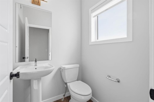 151 Ellen Road, Crossfield, AB - Indoor Photo Showing Bathroom