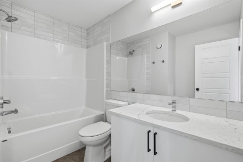 151 Ellen Road, Crossfield, AB - Indoor Photo Showing Bathroom