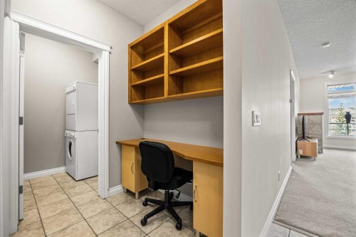 6309-14 Hemlock Crescent Sw, Calgary, AB - Indoor