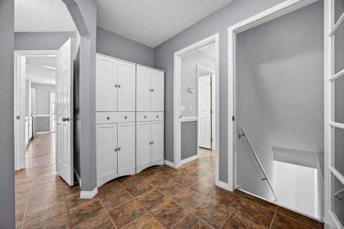378 Panamount Drive Nw, Calgary, AB - Indoor Photo Showing Other Room