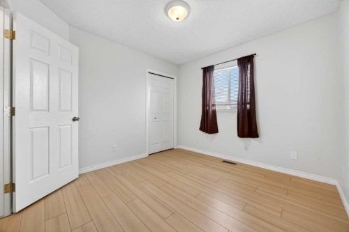 378 Panamount Drive Nw, Calgary, AB - Indoor Photo Showing Other Room