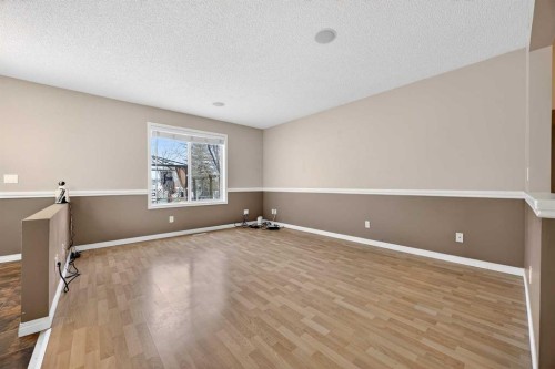 378 Panamount Drive Nw, Calgary, AB - Indoor Photo Showing Other Room
