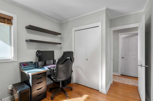 6112 Buckthorn Road Nw, Calgary, AB - Indoor Photo Showing Office