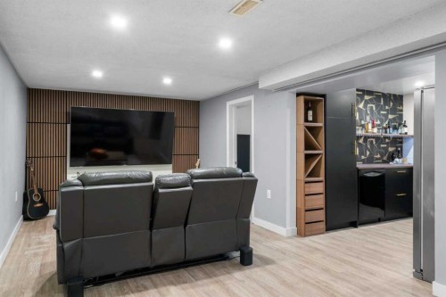 6112 Buckthorn Road Nw, Calgary, AB - Indoor