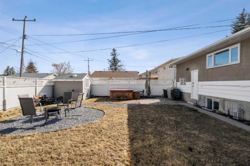 6112 Buckthorn Road Nw, Calgary, AB - Outdoor