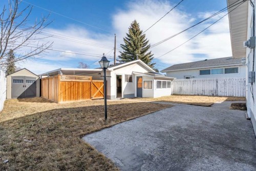 8 Van Horne Crescent Ne, Calgary, AB - Outdoor