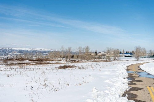 8 Van Horne Crescent Ne, Calgary, AB - Outdoor With View