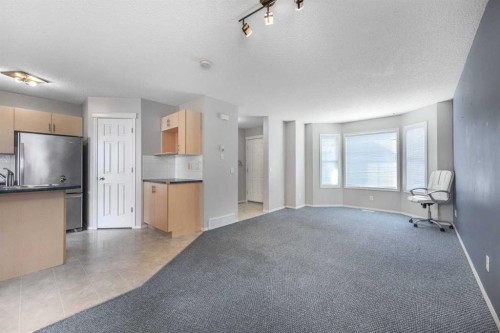 171 Saddlemead Green Ne, Calgary, AB - Indoor Photo Showing Kitchen