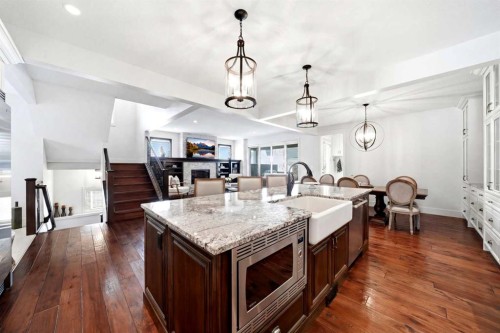 201 12 Street Ne, Calgary, AB - Indoor Photo Showing Kitchen With Double Sink