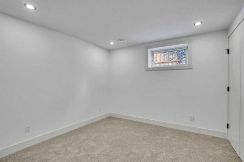 908 Stonehaven Road Sw, Calgary, AB - Indoor Photo Showing Other Room