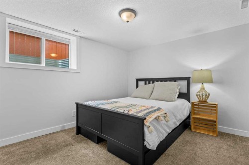 9963 Wilde Road Se, Calgary, AB - Indoor Photo Showing Bedroom