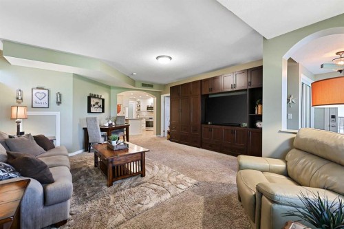 739 Cimarron Close, Okotoks, AB - Indoor Photo Showing Living Room