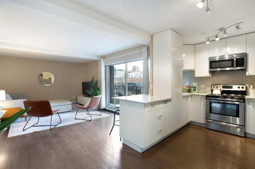 2B-515 17 Avenue Sw, Calgary, AB - Indoor Photo Showing Kitchen