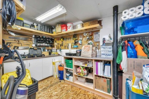 510 Whitehill Place Ne, Calgary, AB - Indoor With Storage