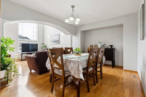292 Taracove Estate Drive Ne, Calgary, AB - Indoor Photo Showing Dining Room
