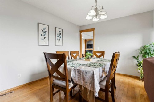 292 Taracove Estate Drive Ne, Calgary, AB - Indoor Photo Showing Dining Room
