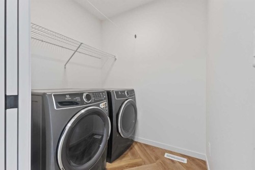 229 Calhoun Crescent Ne, Calgary, AB - Indoor Photo Showing Laundry Room