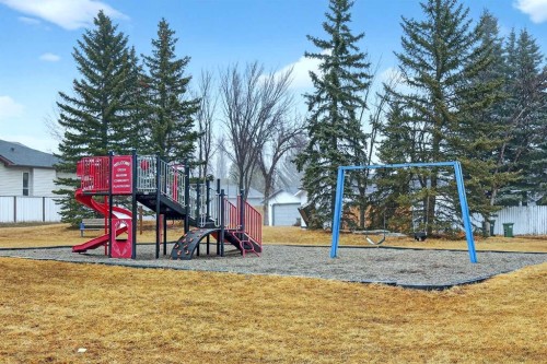 42F Green Meadow Crescent, Strathmore, AB - Outdoor