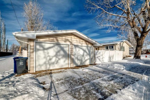 207 6A Avenue, Three Hills, AB - Outdoor
