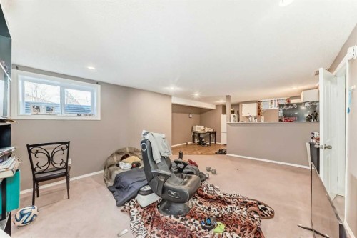 6944 Temple Drive Ne, Calgary, AB - Indoor