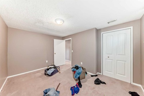 6944 Temple Drive Ne, Calgary, AB - Indoor Photo Showing Gym Room