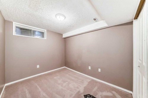 6944 Temple Drive Ne, Calgary, AB - Indoor Photo Showing Other Room