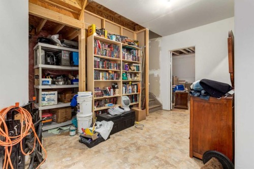 216 Silverado Range Close Sw, Calgary, AB - Indoor Photo Showing Other Room