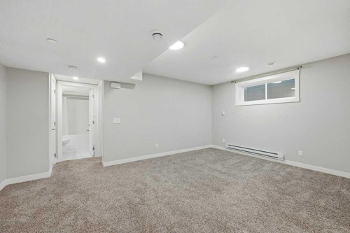 75 Howse Crescent Ne, Calgary, AB - Indoor