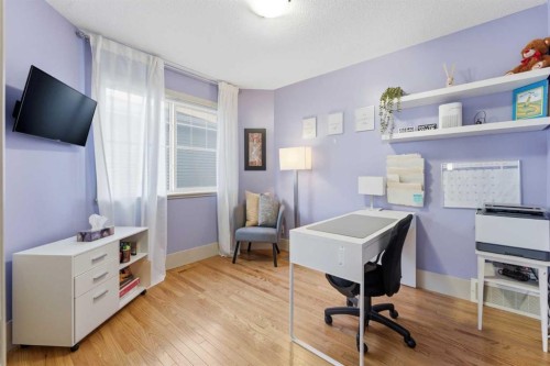 129 Cougartown Circle Sw, Calgary, AB - Indoor Photo Showing Office