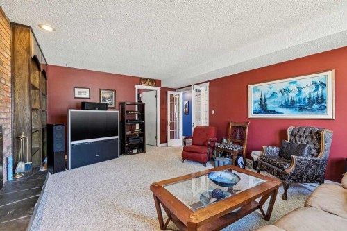 443 Brookmere Crescent Sw, Calgary, AB - Indoor Photo Showing Other Room