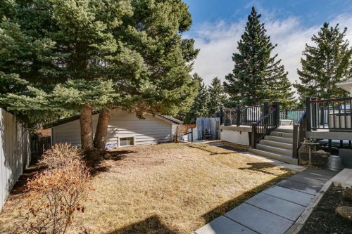 443 Brookmere Crescent Sw, Calgary, AB - Outdoor