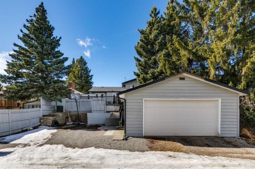 443 Brookmere Crescent Sw, Calgary, AB - Outdoor