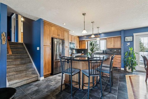 443 Brookmere Crescent Sw, Calgary, AB - Indoor Photo Showing Other Room