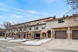 14 Canterbury Gardens SW Calgary, AB T2W 2S9