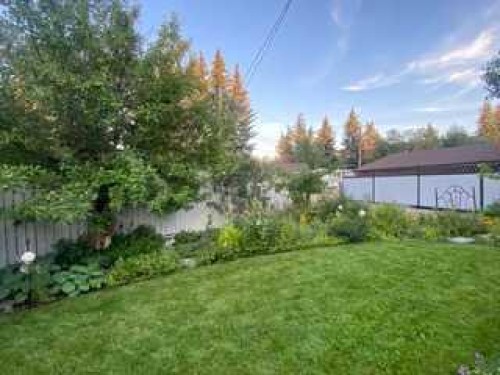 224 Cedarbrae Crescent Sw, Calgary, AB - Outdoor