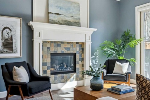 2035 29 Avenue Sw, Calgary, AB - Indoor Photo Showing Living Room With Fireplace