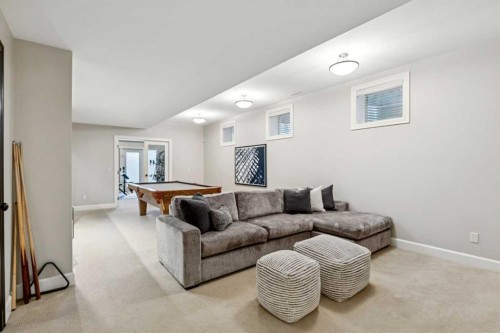 2035 29 Avenue Sw, Calgary, AB - Indoor