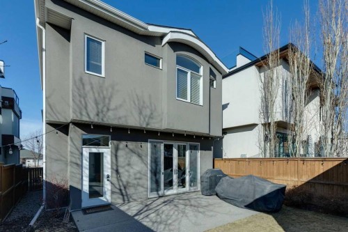 2035 29 Avenue Sw, Calgary, AB - Outdoor With Exterior