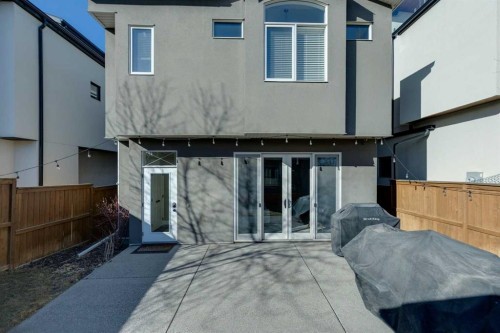 2035 29 Avenue Sw, Calgary, AB - Outdoor With Exterior